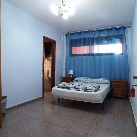 Los Cristianos Centro, Room With A Private Bathroom In Shared Apartment Arona  Exterior foto