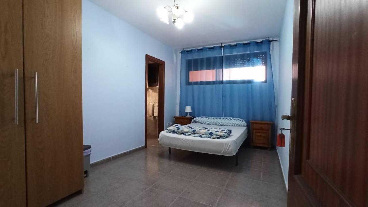 Los Cristianos Centro, Room With A Private Bathroom In Shared Apartment Arona  Exterior foto